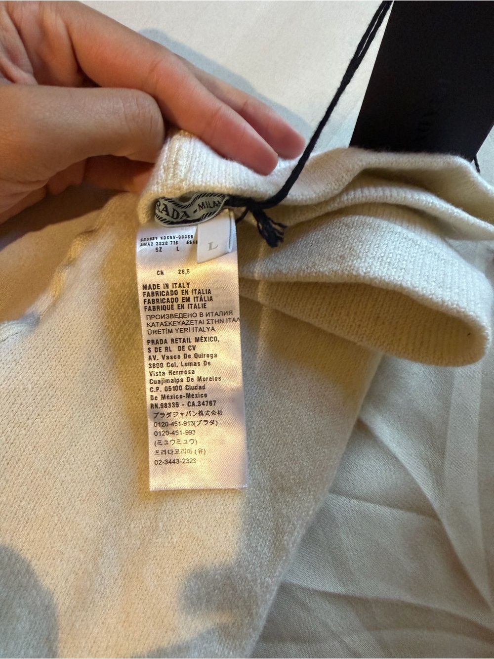 Prada Cream Knee-High Socks with Logo Tag - Picture 5 of 5